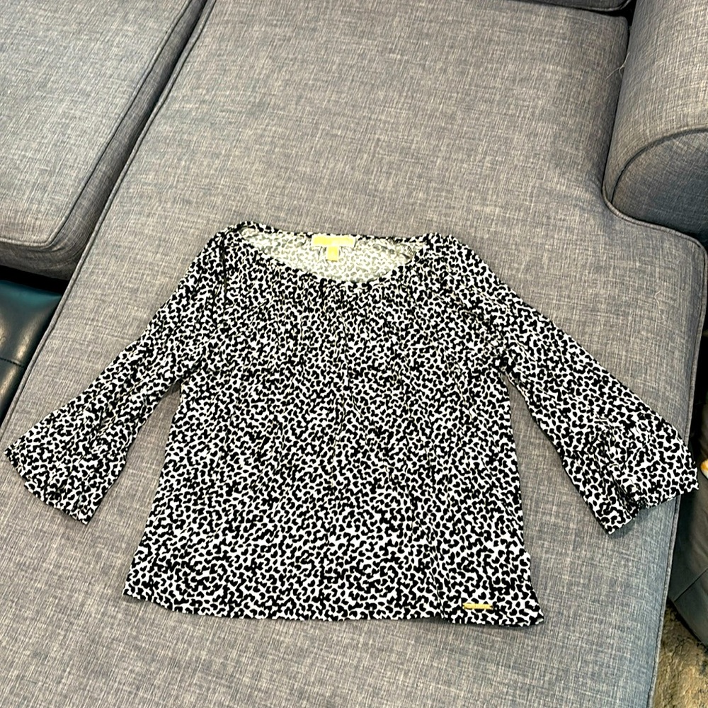 Women’s Michael Kors blouse size medium